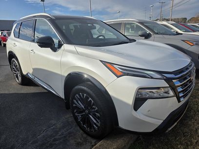 Used 2025 Nissan Rogue Platinum w/ Platinum Premium Package