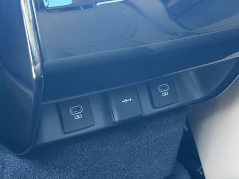 Used 2023 Land Rover Range Rover Sport SE image 27