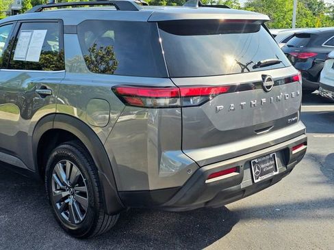 Used 2024 Nissan Pathfinder SV w/ Lighting Package (N92) AWD/4WD image 15