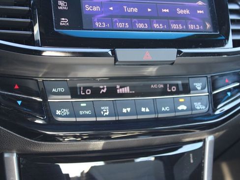 Used 2016 Honda Accord EX-L image 34