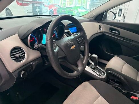 Used 2016 Chevrolet Cruze LS FWD image 14