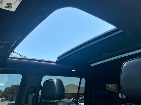 Used 2021 GMC Yukon XL Denali AWD/4WD image 32