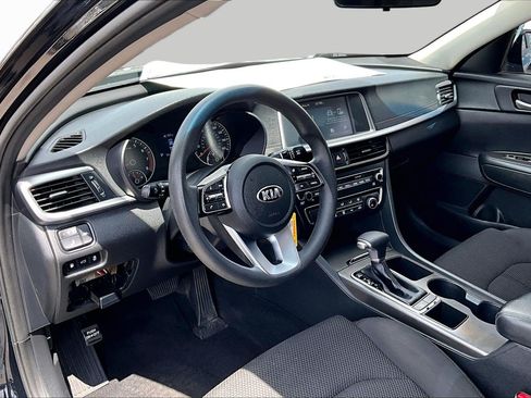 Used 2019 Kia Optima LX FWD image 12