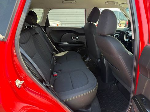 Used 2015 Kia Soul + w/ Audio Package FWD image 15