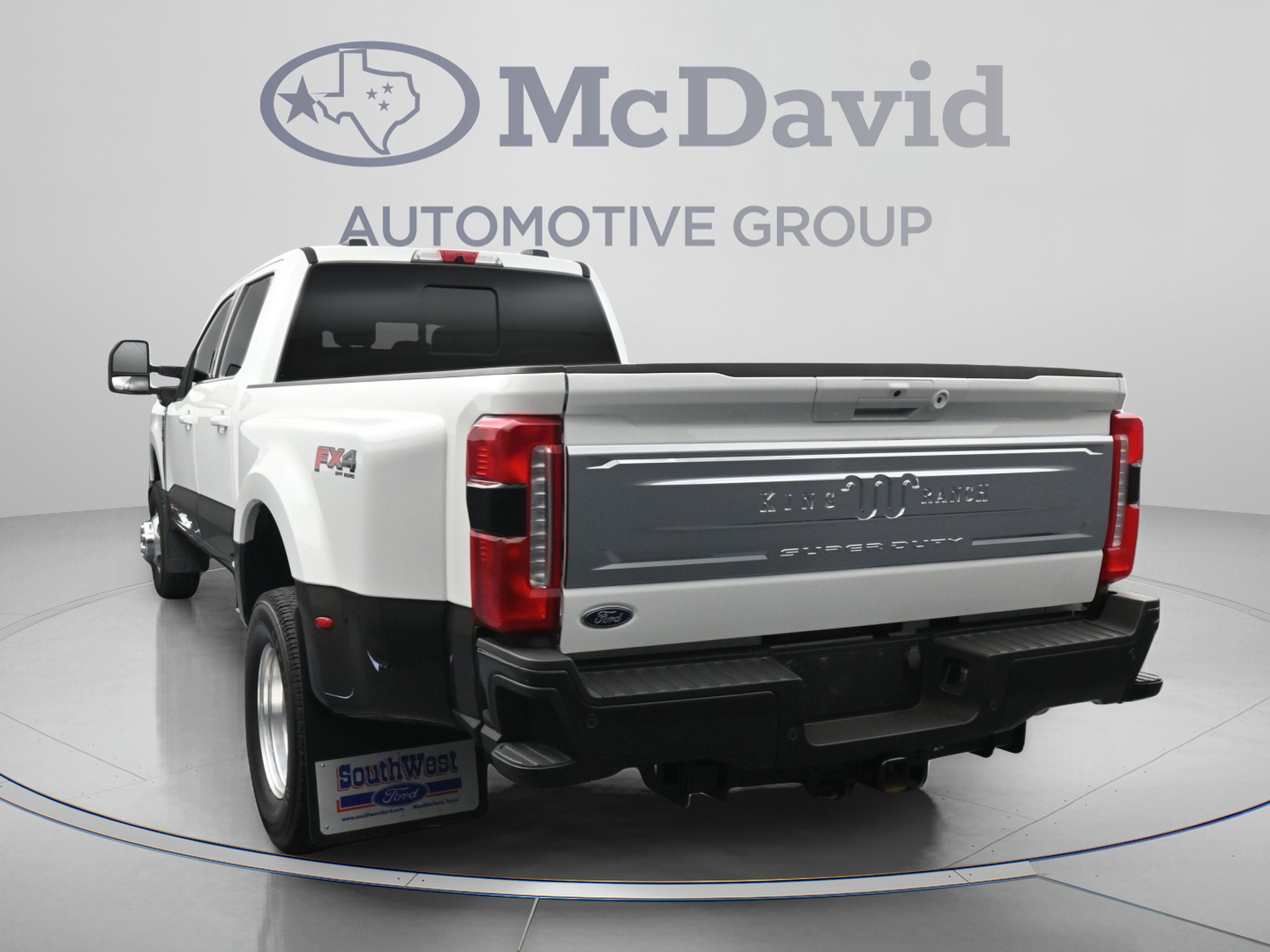 Used 2024 Ford F350 King Ranch AWD/4WD image 7