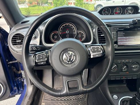 Used 2013 Volkswagen Beetle R-Line FWD image 14