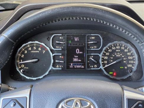 Used 2019 Toyota Tundra Limited w/ Limited Premium Package AWD/4WD image 13