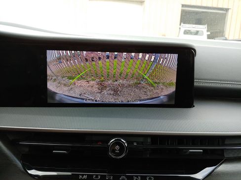 Used 2025 Nissan Murano SV AWD/4WD image 21