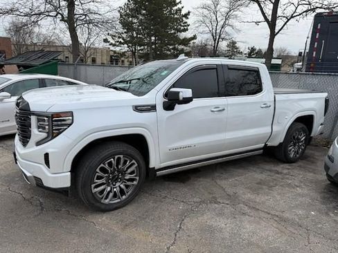 Used 2025 GMC Sierra 1500 Denali Ultimate image 1