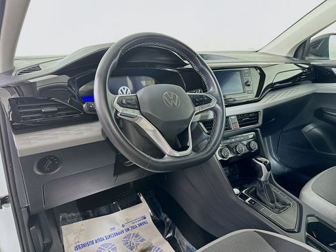 Used 2024 Volkswagen Taos S image 9