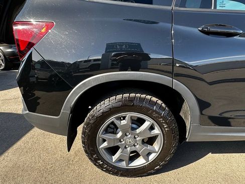 Used 2025 Honda Passport TrailSport image 5