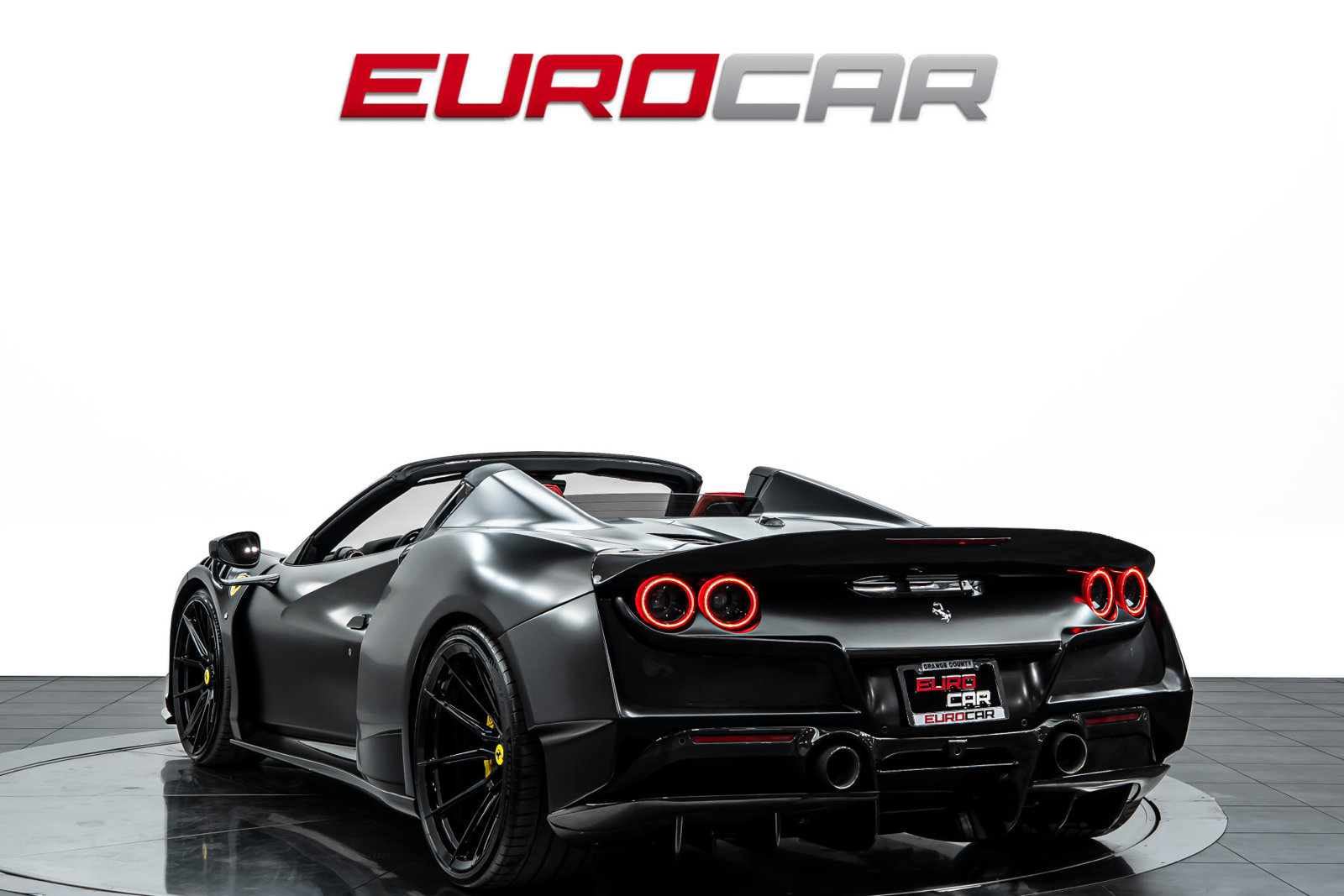 Used 2022 Ferrari F8 Tributo RWD image 4