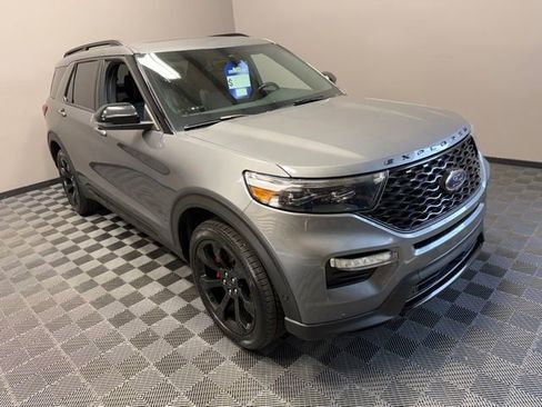 Used 2022 Ford Explorer ST w/ Equipment Group 401A AWD/4WD image 2