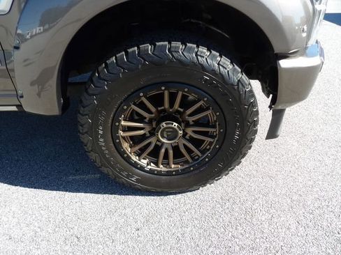 Used 2020 Ford F250 Limited image 9