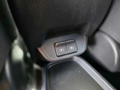 Used 2023 Nissan Leaf S image 16