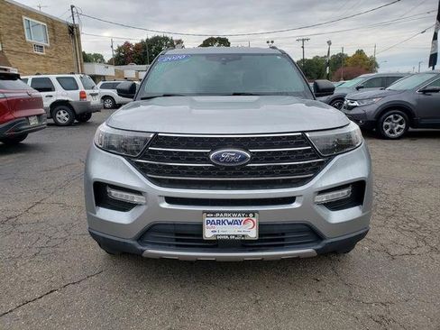 Used 2020 Ford Explorer XLT w/ Equipment Group 202A image 11