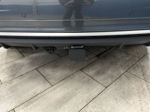 Used 2022 Audi Q5 e Prestige w/ Prestige Package image 37