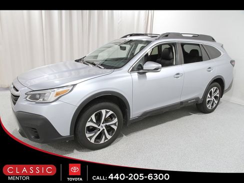 Used 2022 Subaru Outback Limited XT w/ Popular Package #2 image 3