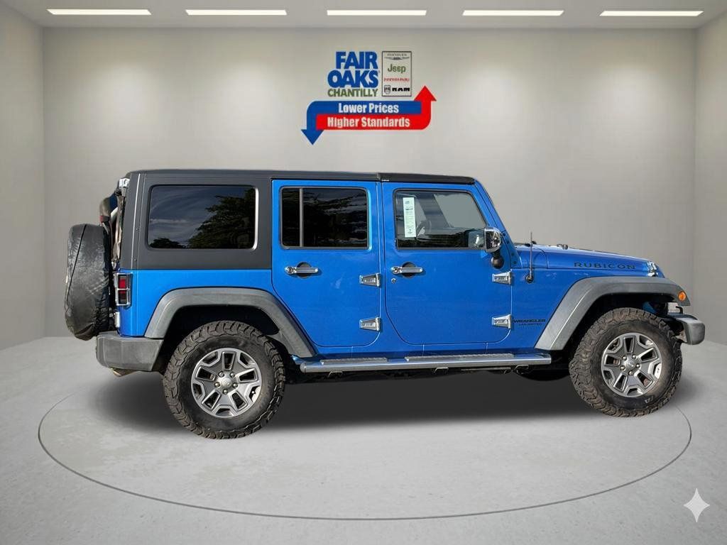 Used 2015 Jeep Wrangler Unlimited Rubicon w/ Connectivity Group AWD/4WD image 6