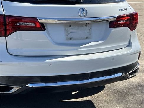 Used 2018 Acura MDX FWD w/ Advance Package image 6