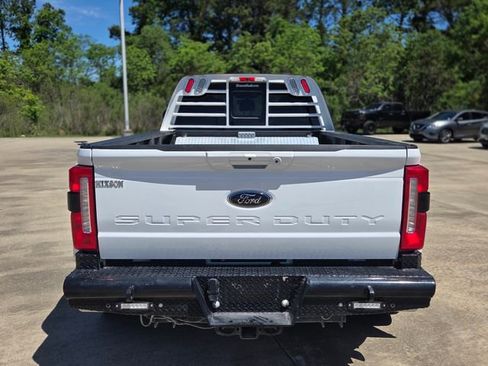 Used 2023 Ford F450 Lariat w/ Lariat Ultimate Package AWD/4WD image 4