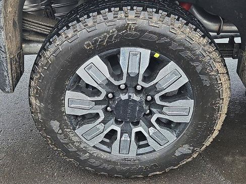 New 2026 GMC Sierra 2500 Denali w/ Denali Reserve Package image 7