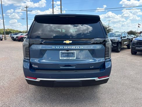 New 2026 Chevrolet Suburban LT w/ Comfort Package AWD/4WD image 5