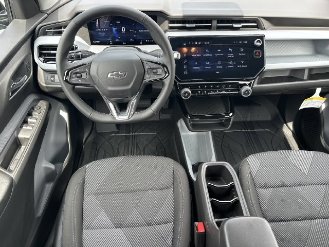 New 2027 Chevrolet Bolt LT w/ Comfort Package FWD image 22