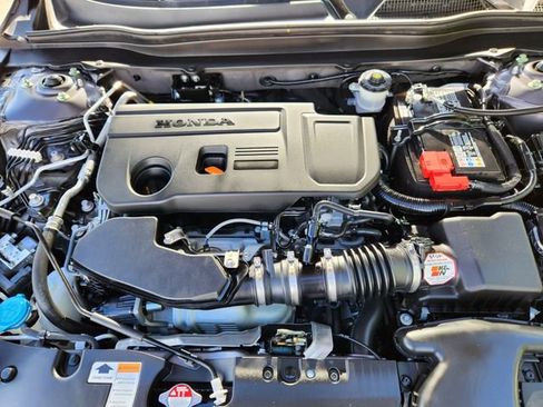 Used 2022 Honda Accord Touring image 11