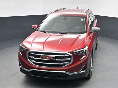 Used 2020 GMC Terrain SLT w/ Preferred Package image 9