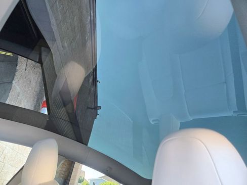 Used 2023 Tesla Model Y Long Range image 16