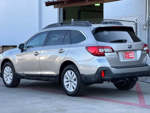 Used 2019 Subaru Outback 2.5i Premium AWD/4WD image 7