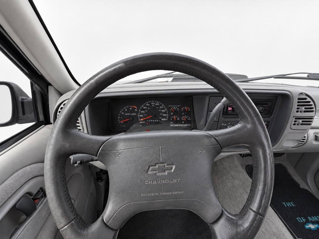 Used 1995 Chevrolet Silverado 1500 4x4 Regular Cab image 18