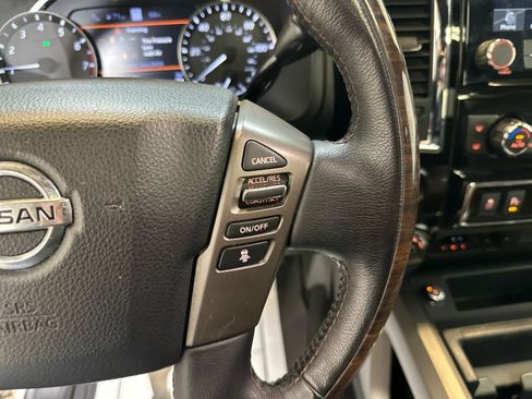 Certified 2021 Nissan Titan Platinum Reserve w/ Moonroof Package image 23