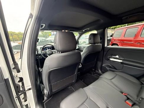Used 2022 Mercedes-Benz GLB 250 4MATIC image 39