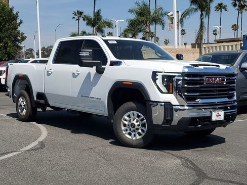 New 2026 GMC Sierra 2500 SLE w/ SLE Value Package; image 1