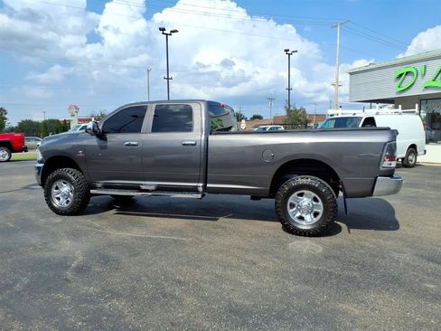 Used 2015 RAM 2500 Tradesman w/ Chrome Appearance Group AWD/4WD image 8