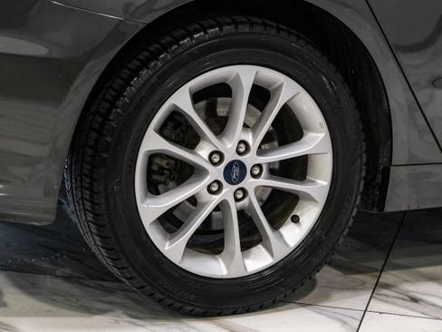 Used 2020 Ford Fusion SE FWD image 45
