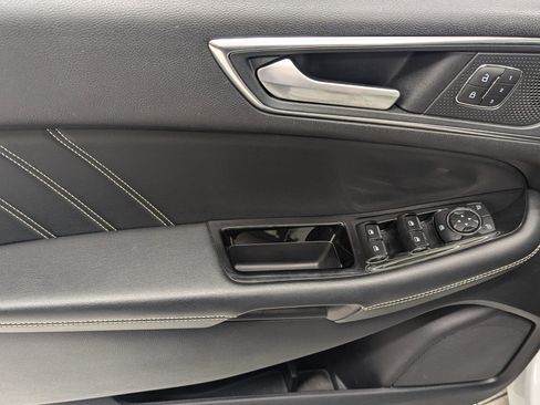 Used 2020 Ford Edge ST image 10