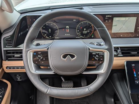 Used 2025 INFINITI QX80 Sensory AWD/4WD image 25