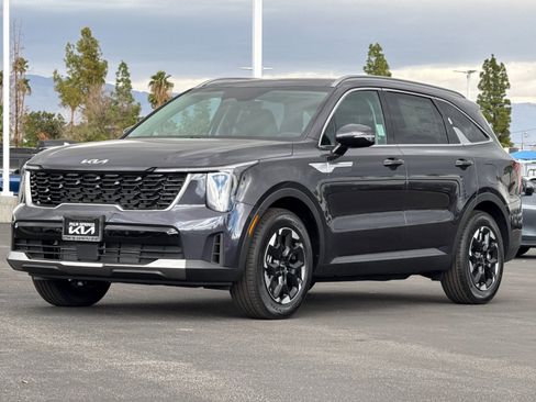 New 2026 Kia Sorento S image 7