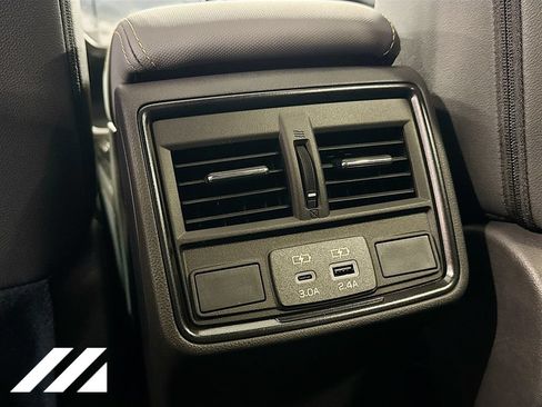 Used 2026 Subaru Forester Wilderness AWD/4WD image 27