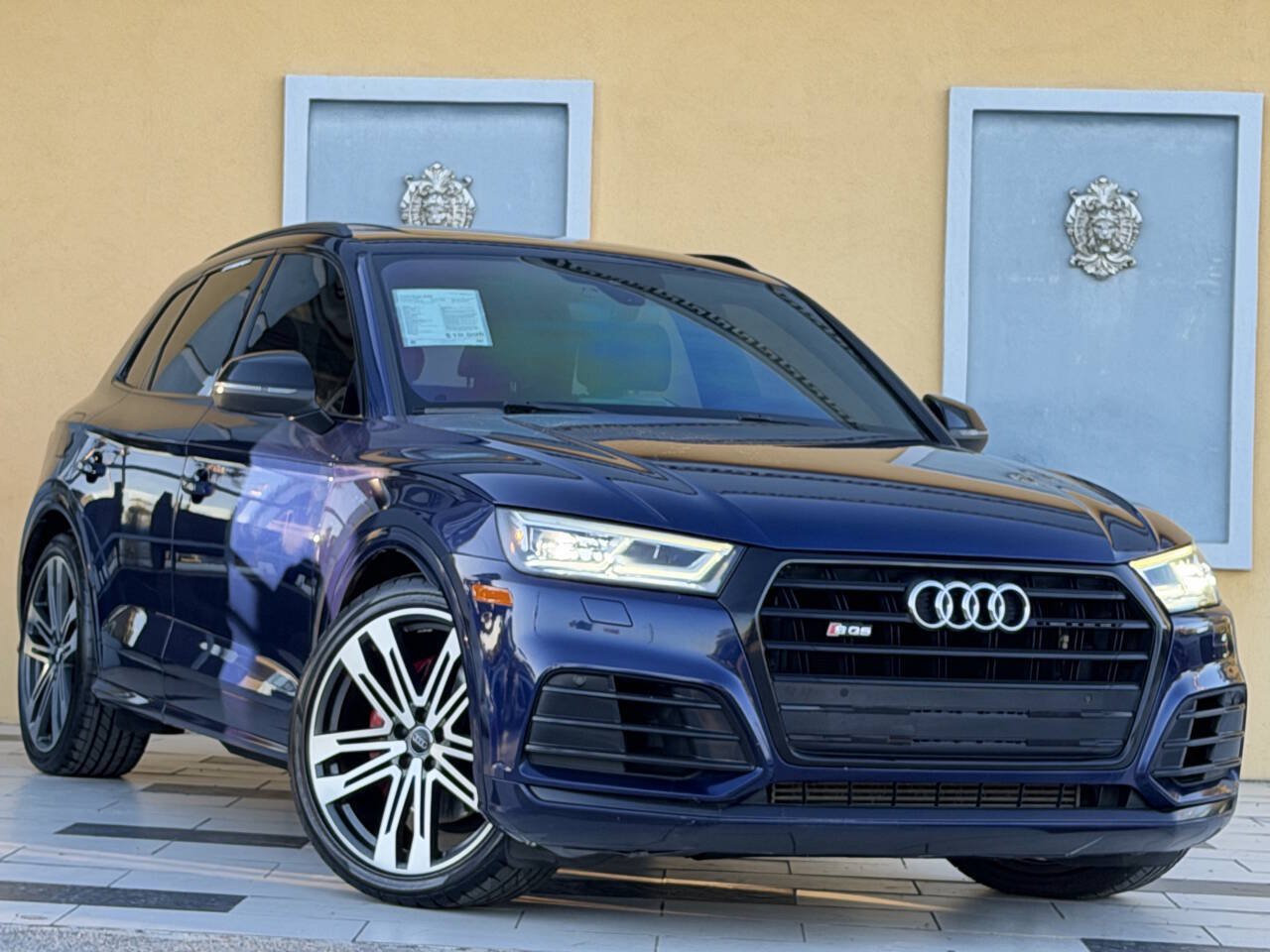 Used 2020 Audi SQ5 Premium Plus w/ Premium Plus Package AWD/4WD image 1