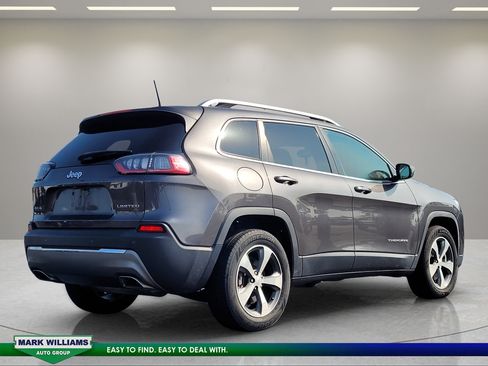 Used 2019 Jeep Cherokee Limited AWD/4WD image 4