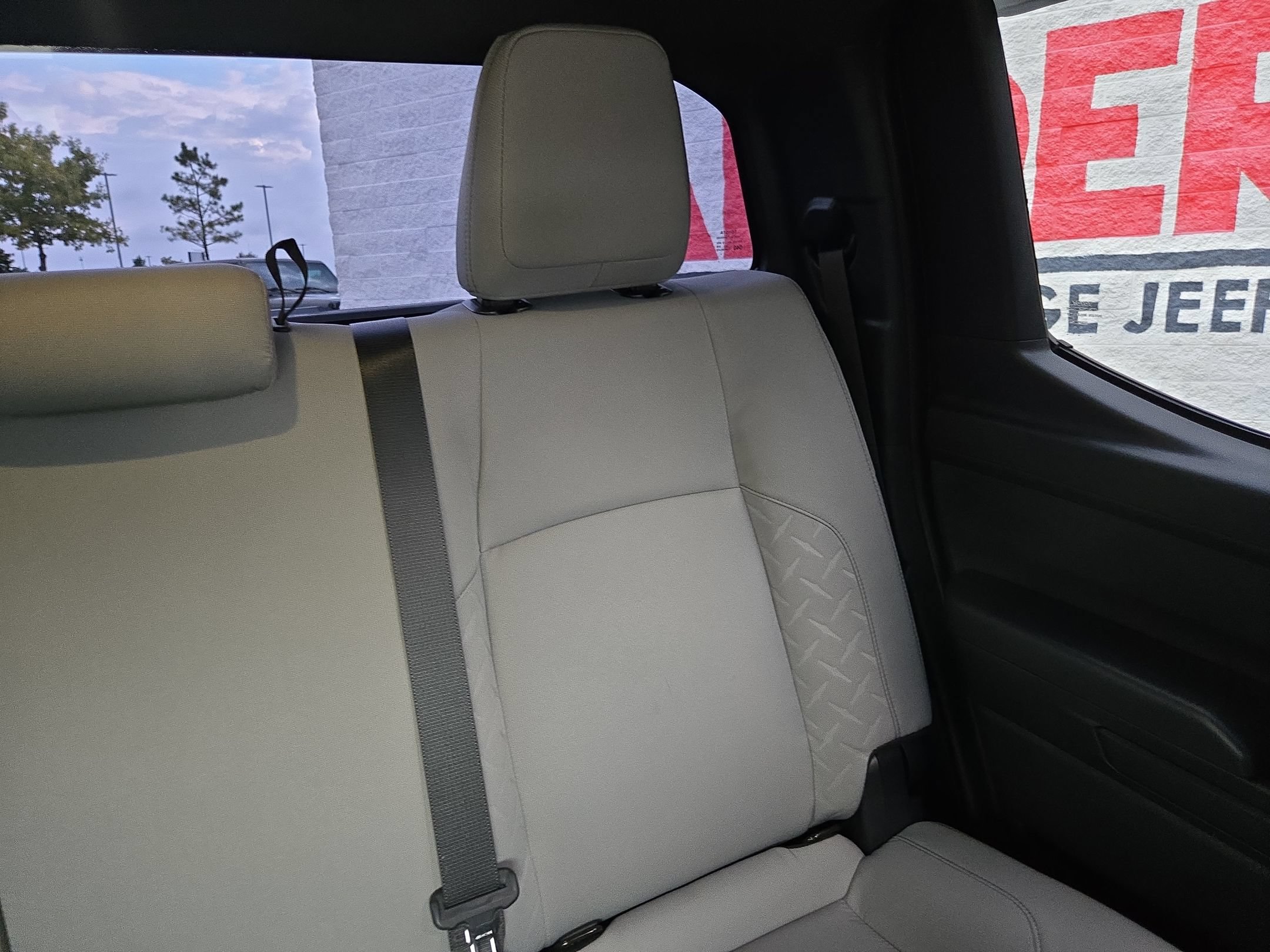 Used 2026 Toyota Tacoma SR5 AWD/4WD image 14