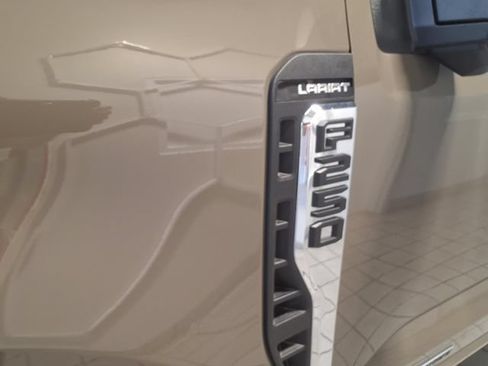 Used 2026 Ford F250 Lariat w/ Chrome Package AWD/4WD image 6