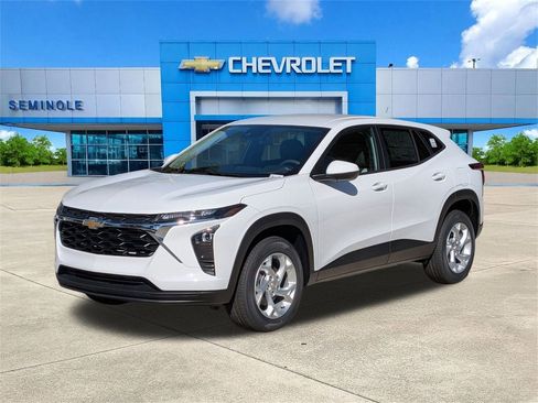 New 2026 Chevrolet Trax LS w/ LS Convenience Package image 2