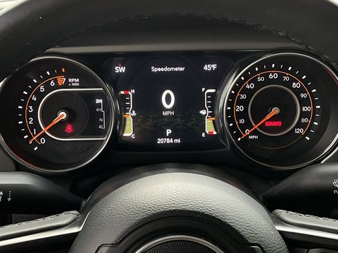 Used 2022 Jeep Gladiator Sport image 22