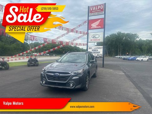 Used 2023 Subaru Outback Premium AWD/4WD image 1