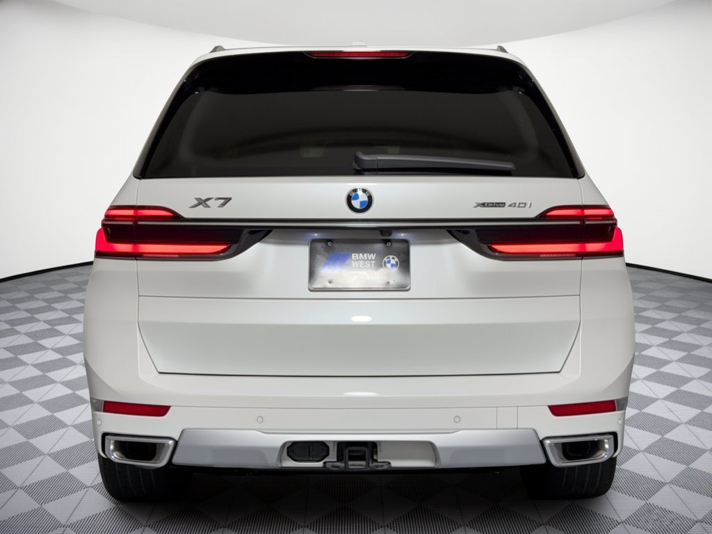 Certified 2024 BMW X7 xDrive40i w/ Premium Package AWD/4WD image 11
